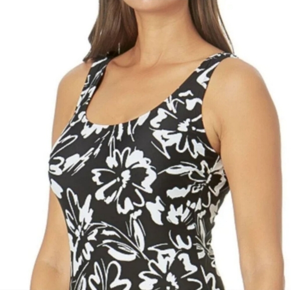 Hurley Women's One Piece Floral Swimsuit Padded Black/White, size M NWT - Picture 3 of 9